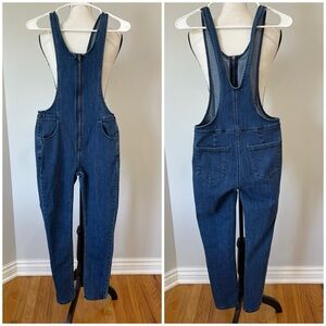 Free People size 2 Zip front denim jean jumpsuit tapered leg festival concert